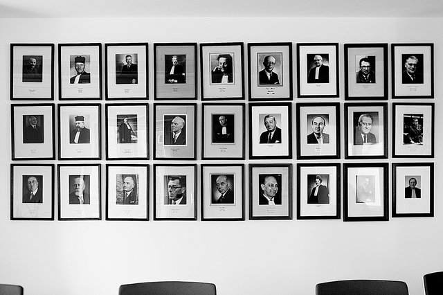 Le mur des bâtonniers à la Maison de l’avocat