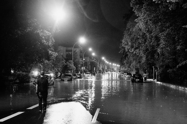 Hochwasser  in der rue  de Beggen