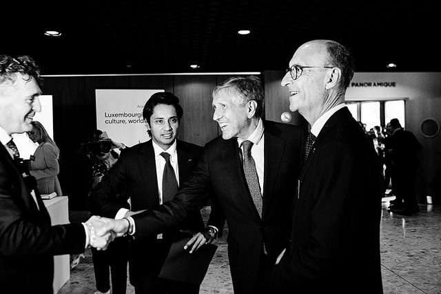 En juin, Michel Wurth aux côtés du vice-Premier ministre François Bausch (Déi Gréng) et Aditya Mittal lors de la pose de la prem