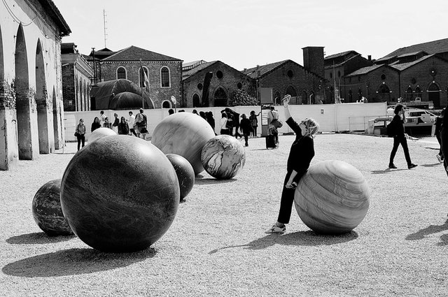 Pars pro toto, Alicja Kwade à l'Arsenal, Biennale de Venise