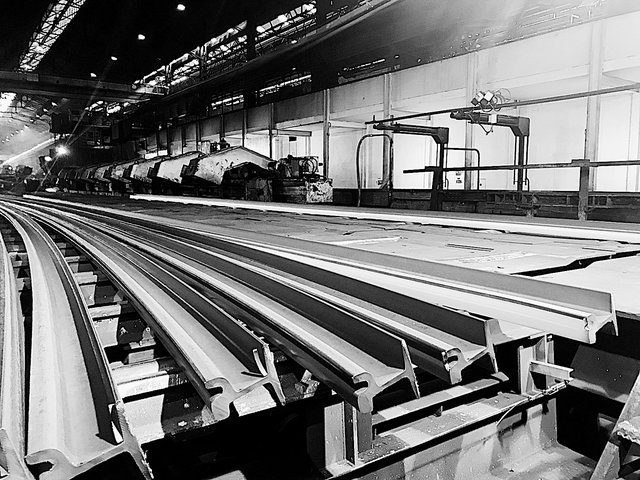 Schienenproduktion im Stahlwerk Rodange